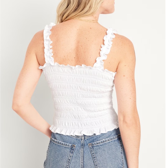NWT Old Navy Fitted Smocked Tank Top in White Size Medium - Picture 2 of 7